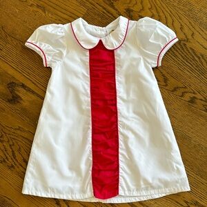 White w/ poppy red ruching detail classic dress 🍒♥️ size 5